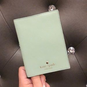 Kate Spade Passport Holder!✨